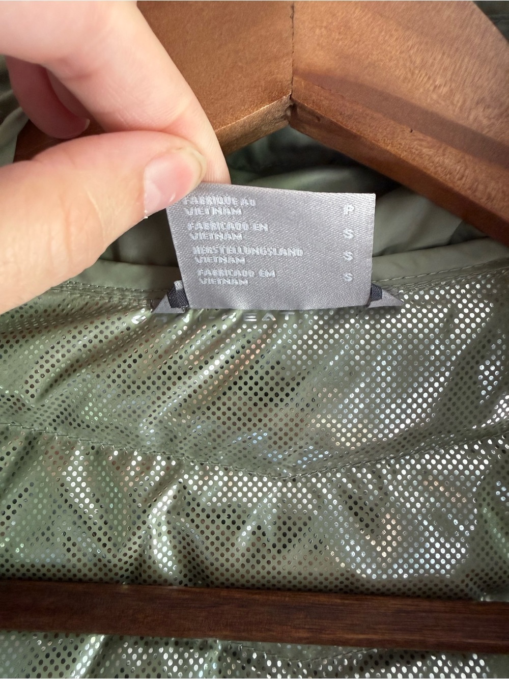 Columbia Women's Sage Quilted Packable Puffer Vest - Picture 5 of 11